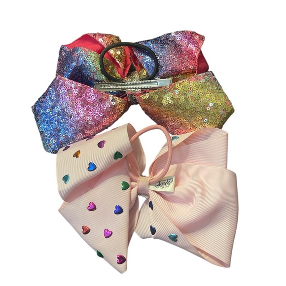 #64 Jojo Siwa Multicolor Sequin and Pink Heart Bow Set - Picture 2 of 2